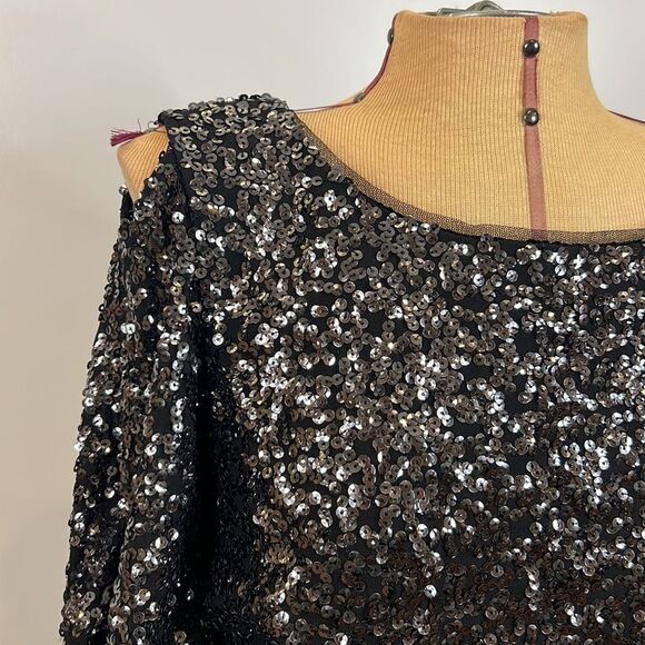 NWT Alex Evenings Black Sequin Cold Shoulder Blouse - Size Medium - Picture 4 of 14